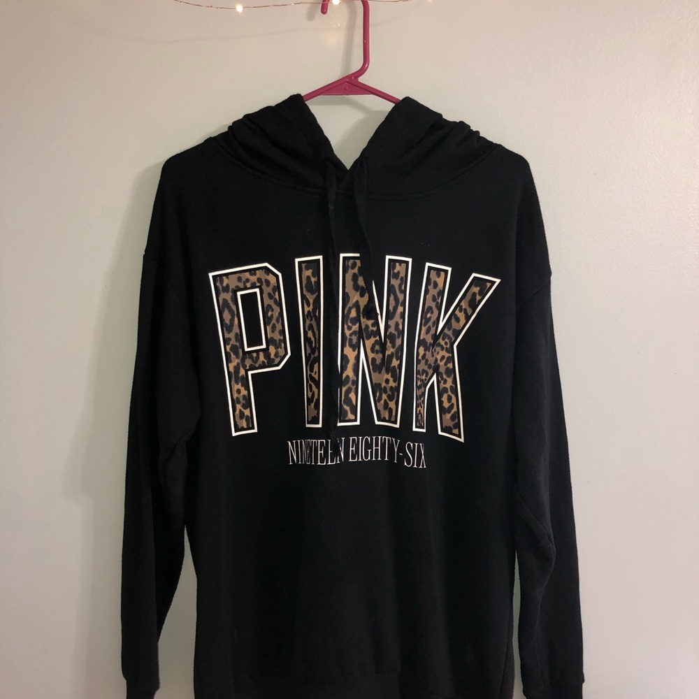 leopard print hoodie:)